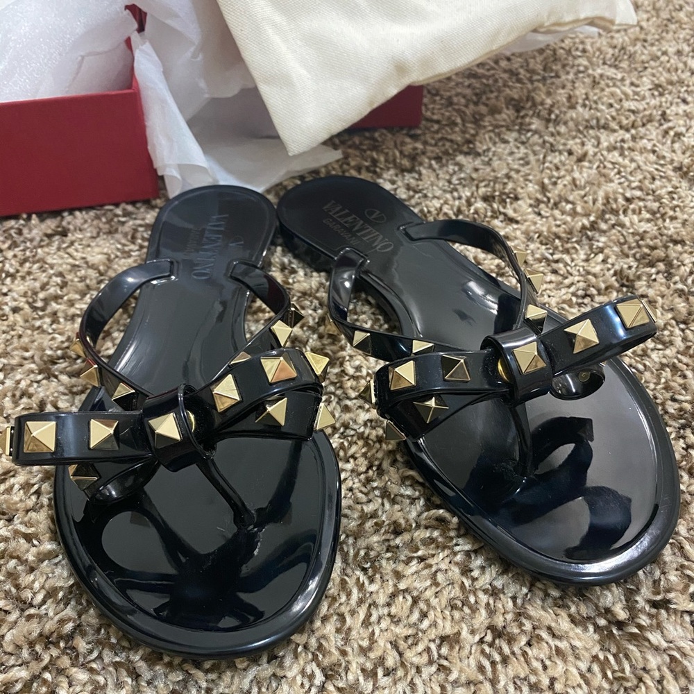 Valentino rockstud jelly thong